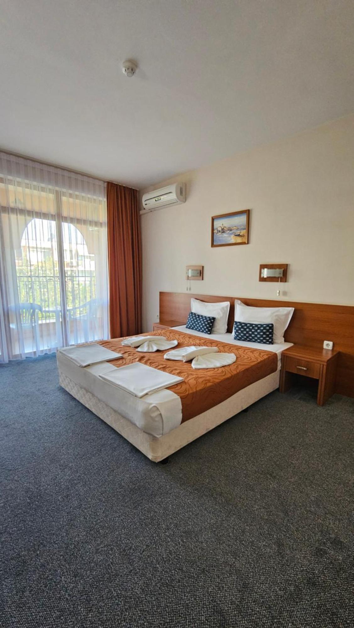 Hotel Liani Slântsjev Brjag Rom bilde